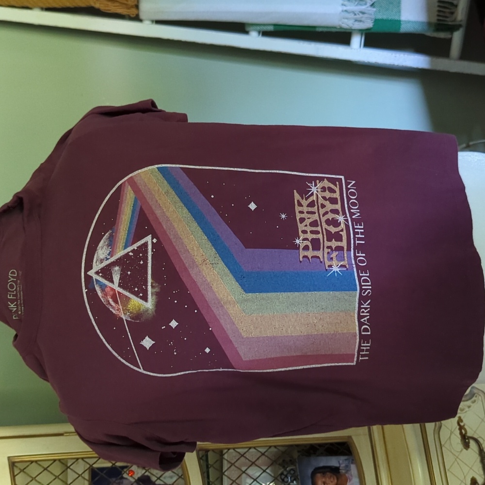 Pink Floyd T-shirt size S burgundy